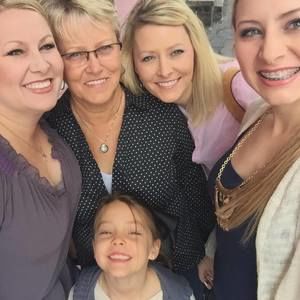 Meet your Posher, Laura